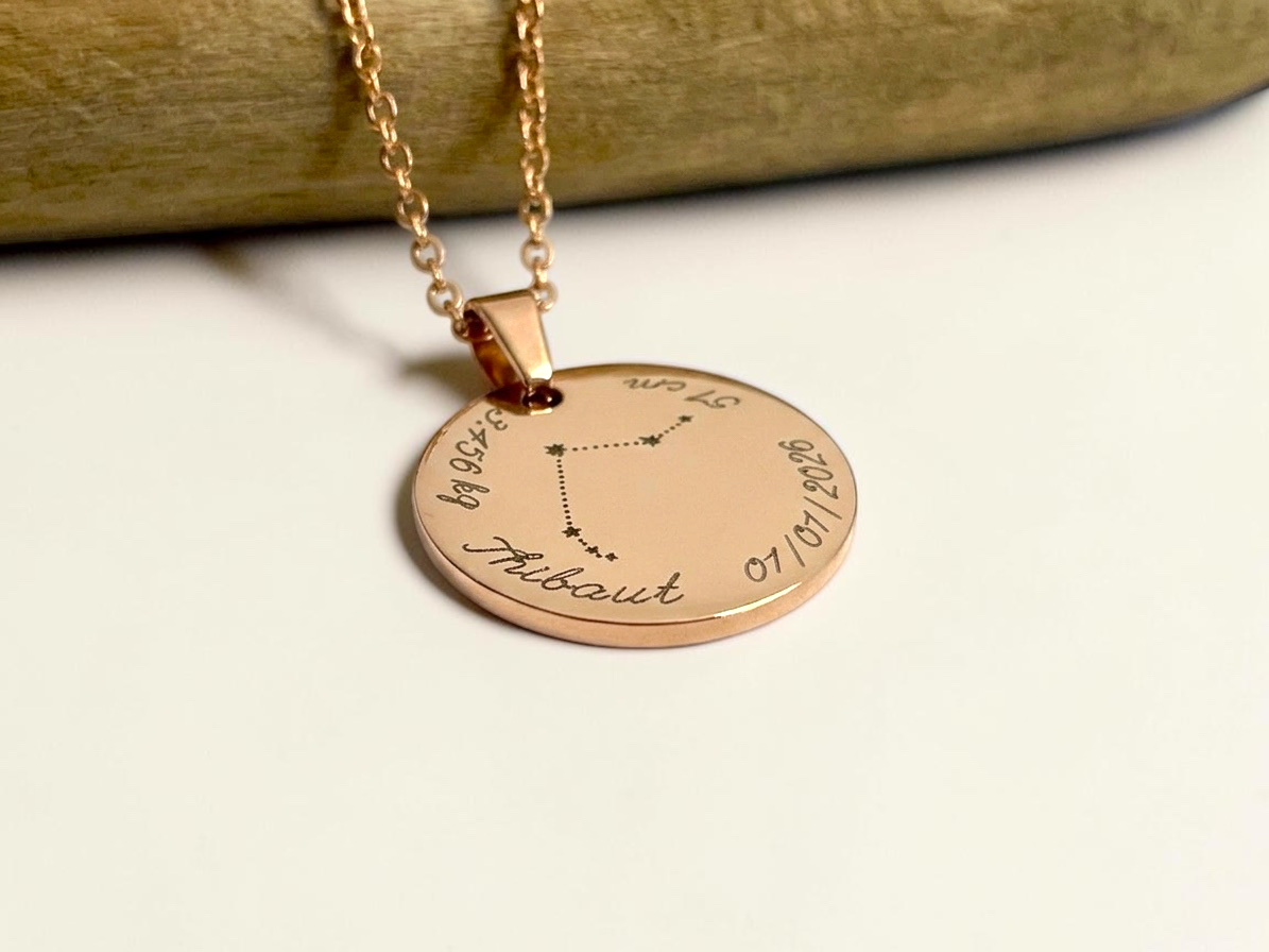 Collier constellation or rose personnalisé, prénom et date de naissance gravés